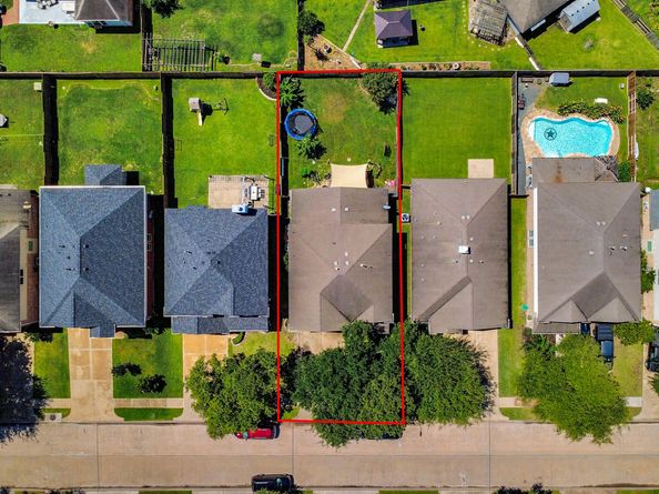 16543 Whitaker Creek Drive, Houston TX 77095