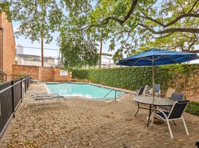 2829 Timmons Lane 130, Houston TX 77027