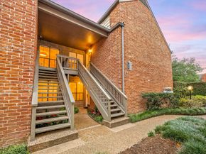 2829 Timmons Lane 130, Houston TX 77027