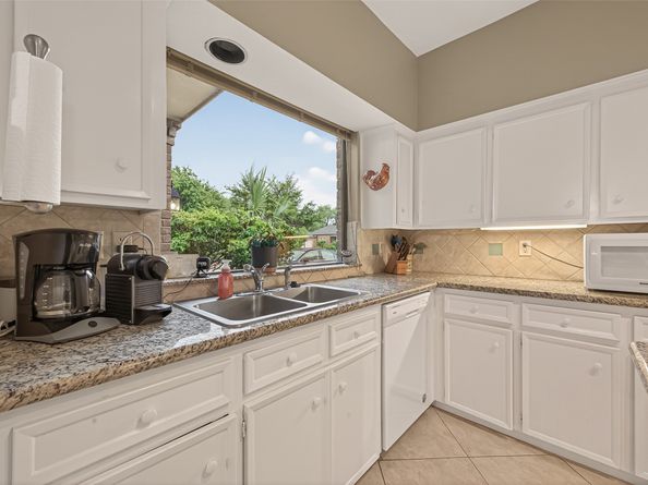 11614 Cedar Creek Drive, Houston TX 77077