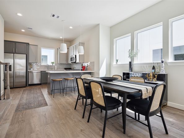 3095 Hicks Street, Houston TX 77007