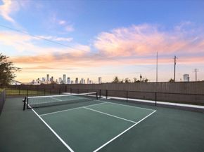 3095 Hicks Street, Houston TX 77007