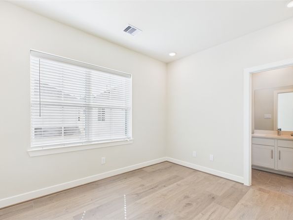 3095 Hicks Street, Houston TX 77007