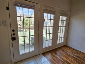 2425 Holly Hall Street 91, Houston TX 77054