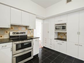 15 Greenway Plaza 10G, Houston TX 77046