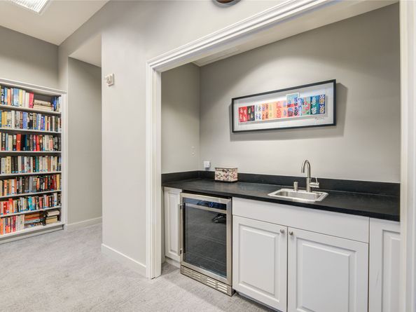 15 Greenway Plaza 10G, Houston TX 77046