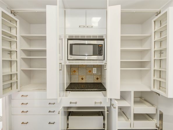 15 Greenway Plaza 10G, Houston TX 77046