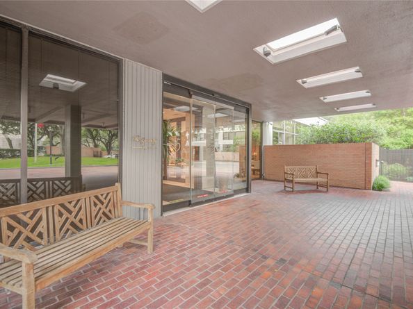 15 Greenway Plaza 10G, Houston TX 77046