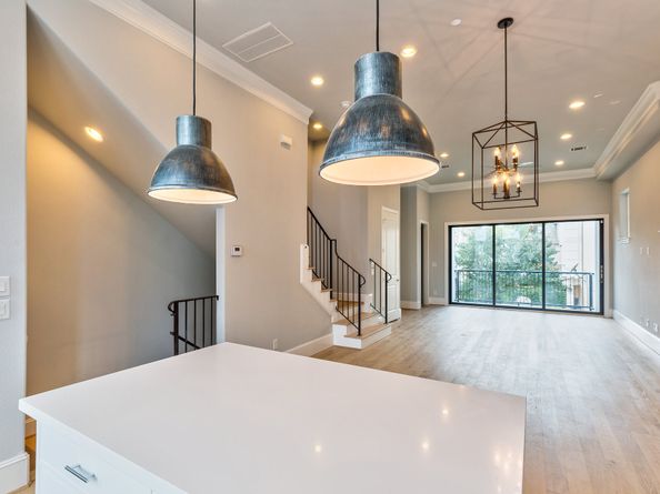 6134 Cottage Grove Lake Drive, Houston TX 77007