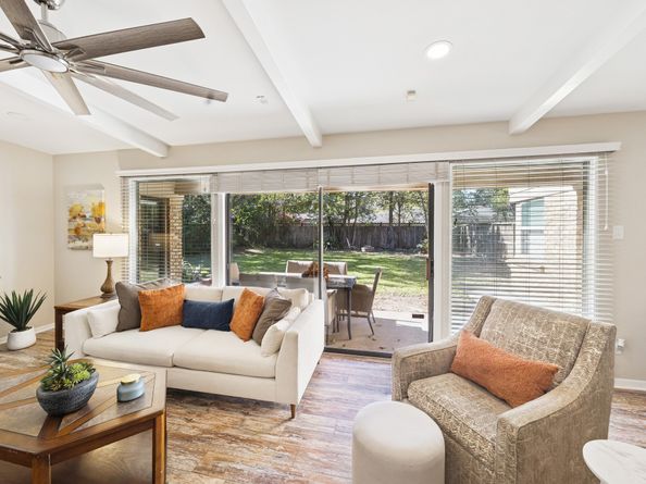 10902 Mullins Drive, Houston TX 77096