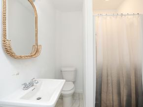 207 Cosmos Street, Houston TX 77009