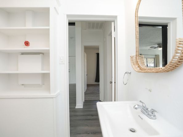 207 Cosmos Street, Houston TX 77009