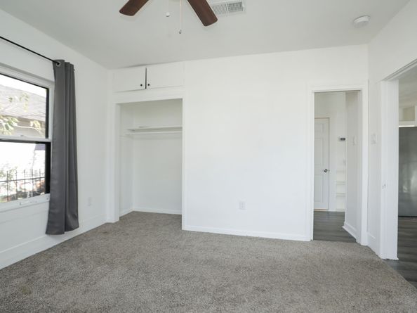 207 Cosmos Street, Houston TX 77009