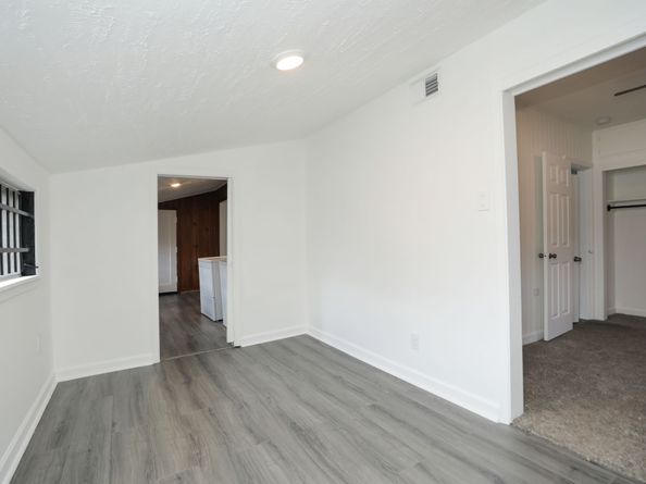 207 Cosmos Street, Houston TX 77009