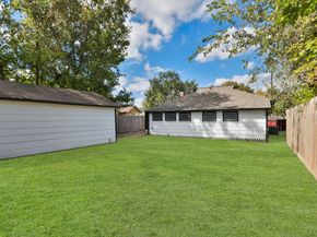 207 Cosmos Street, Houston TX 77009