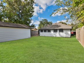 207 Cosmos Street, Houston TX 77009