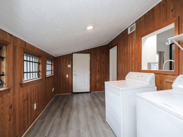 207 Cosmos Street, Houston TX 77009