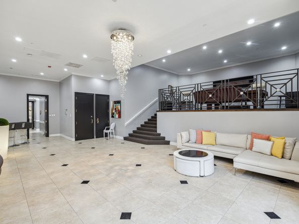 3350 McCue 1702, Houston TX 77056