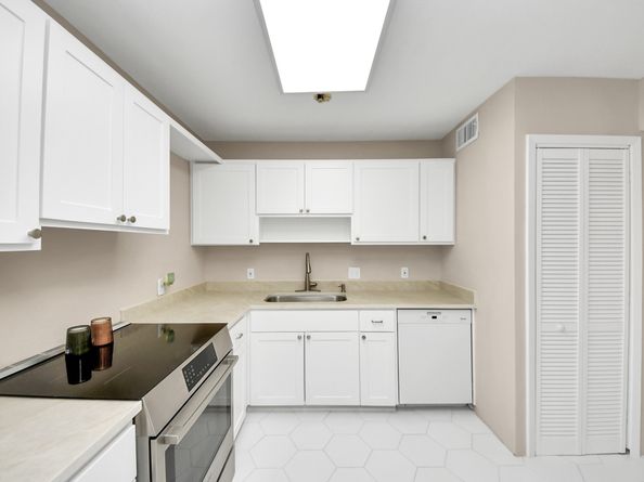 3540 Yupon Street, Houston TX 77006