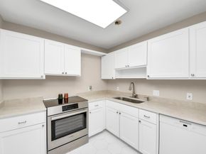 3540 Yupon Street, Houston TX 77006