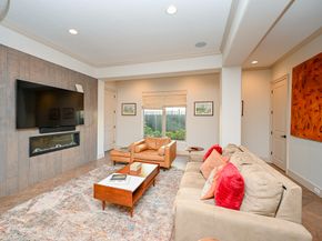 3815 Antibes Lane, Houston TX 77082