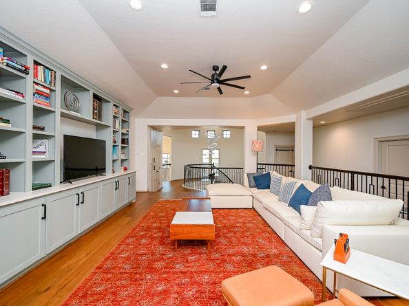 3815 Antibes Lane, Houston TX 77082