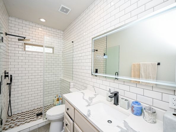 3815 Antibes Lane, Houston TX 77082