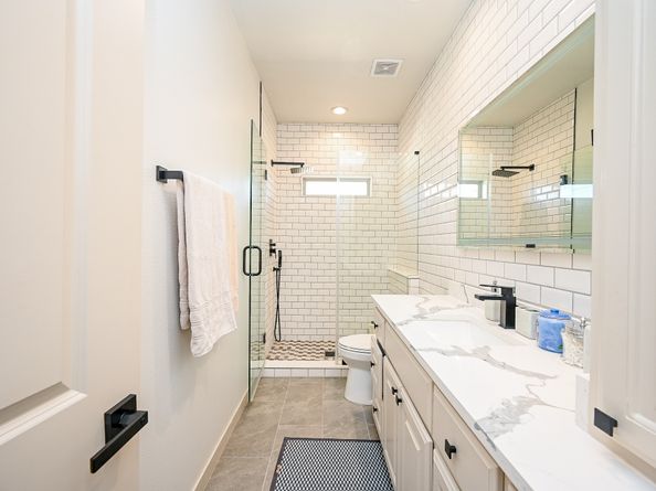 3815 Antibes Lane, Houston TX 77082