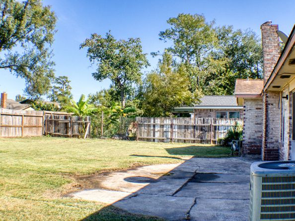 12119 Crystalwood Drive, Houston TX 77013