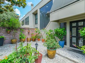 2322 Steel Street, Houston TX 77098