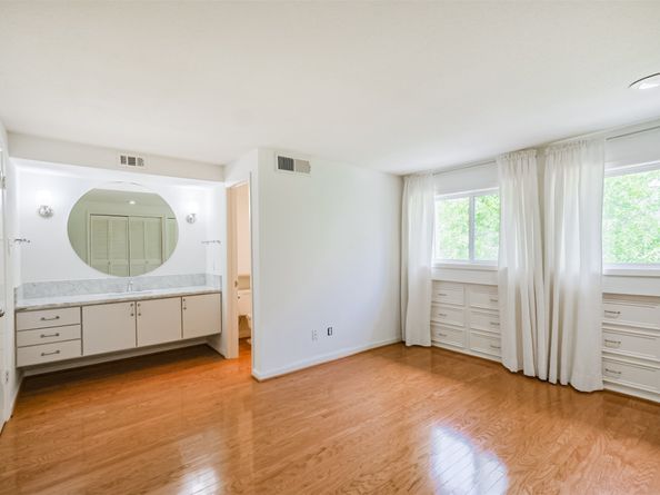 2322 Steel Street, Houston TX 77098