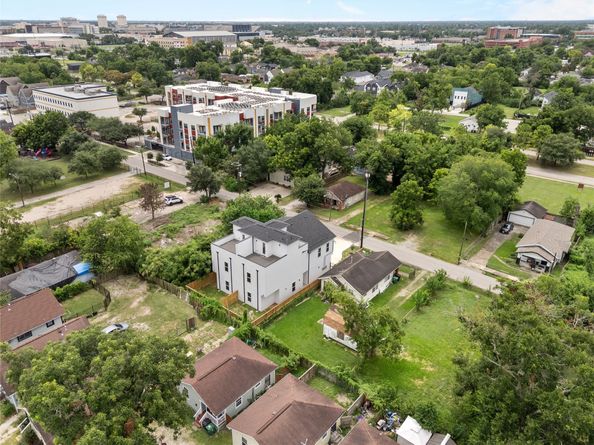 3311 Beulah Street, Houston TX 77004