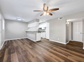 1529 Wirt Road 19, Houston TX 77055