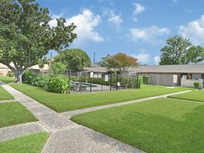 1529 Wirt Road 19, Houston TX 77055