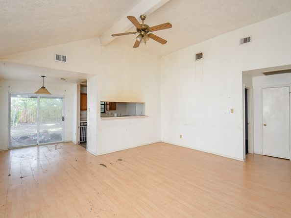 12534 Warrenwood dr, Houston TX 77066