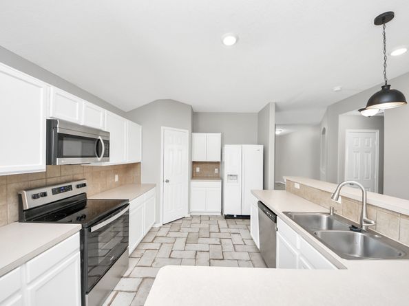 2822 Sandberry Drive, Kingwood TX 77345