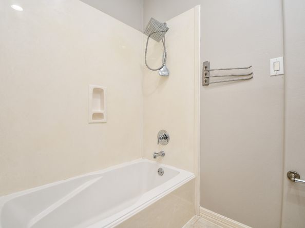 118 McGowen Street K, Houston TX 77006