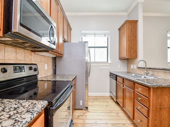 118 McGowen Street K, Houston TX 77006