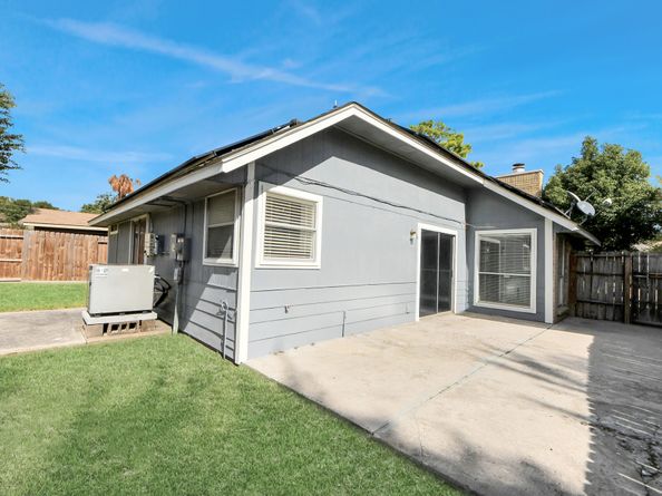 13943 Cantwell Drive, Houston TX 77014