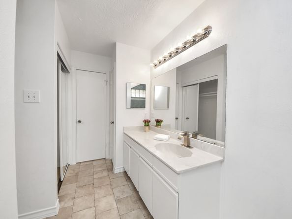 13943 Cantwell Drive, Houston TX 77014