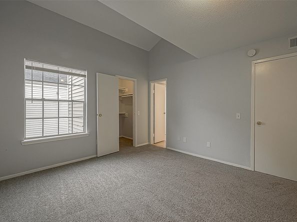 9809 Richmond Avenue C8, Houston TX 77042