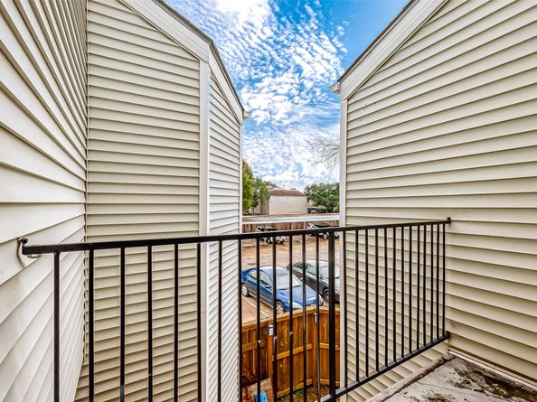 9809 Richmond Avenue C8, Houston TX 77042