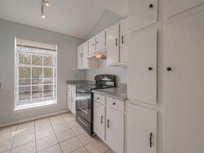 9809 Richmond Avenue C8, Houston TX 77042