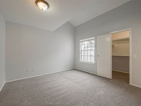 9809 Richmond Avenue C8, Houston TX 77042