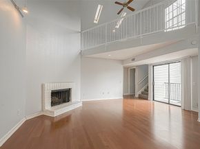 9809 Richmond Avenue C8, Houston TX 77042