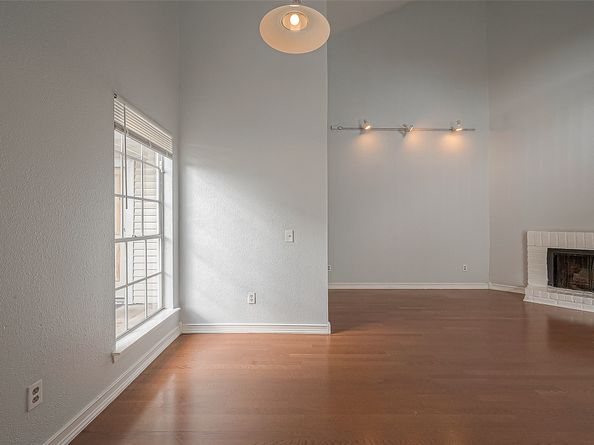 9809 Richmond Avenue C8, Houston TX 77042