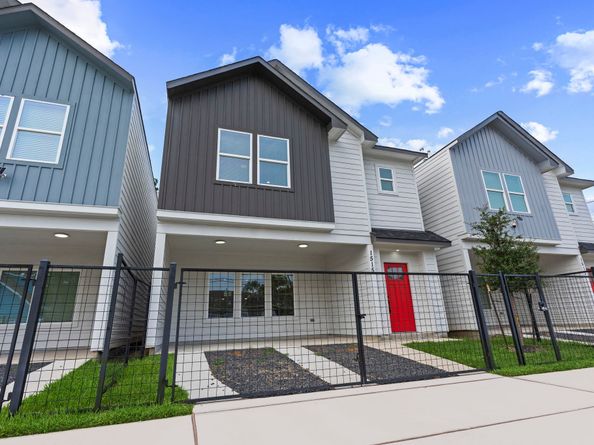 1515 Egypt Street, Houston TX 77009