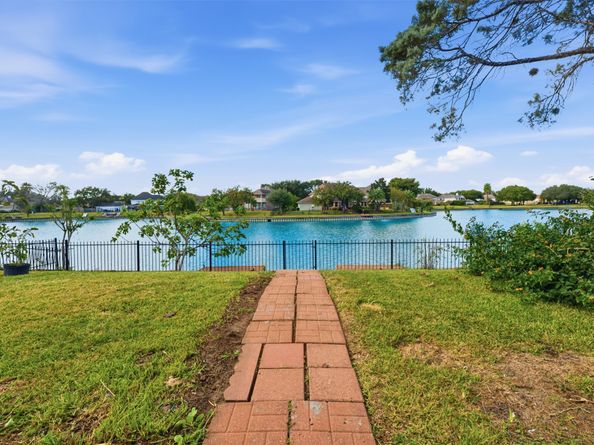 6426 Portuguese bend dr, Missouri City TX 77459