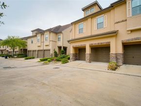 2906 Royal Oaks Crest Crest, Houston TX 77082