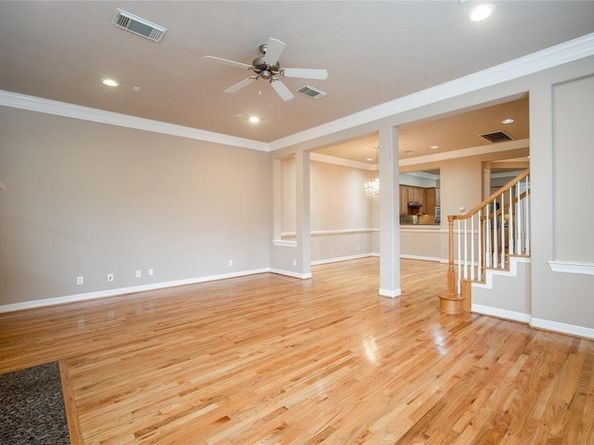 2906 Royal Oaks Crest Crest, Houston TX 77082